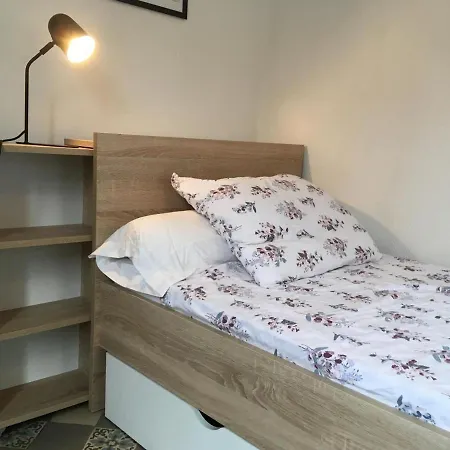 Ferienhaus Champetre Avec Cuisine Equipee, Wifi Et Grande Cour Privee - Fr-1-510-175