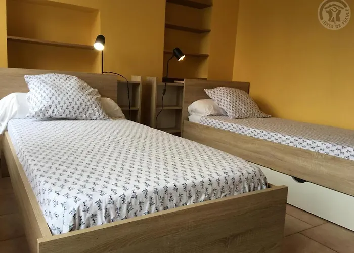 Dom wakacyjny Champetre Avec Cuisine Equipee, Wifi Et Grande Cour Privee - Fr-1-510-175
