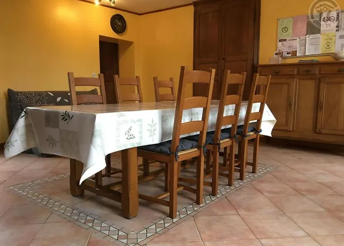 Champetre Avec Cuisine Equipee, Wifi Et Grande Cour Privee - Fr-1-510-175